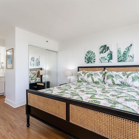 Waikiki Banyan W-Ocean Views With Free Parking! Apartment Honolulu Exterior photo