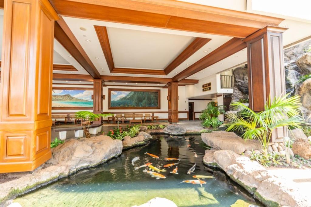 Waikiki Banyan W-Ocean Views With Free Parking! Apartment Honolulu Exterior photo