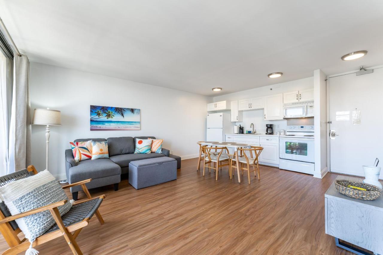 Waikiki Banyan W-Ocean Views With Free Parking! Apartment Honolulu Exterior photo