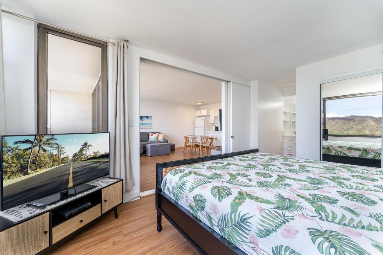Waikiki Banyan W-Ocean Views With Free Parking! Apartment Honolulu Exterior photo