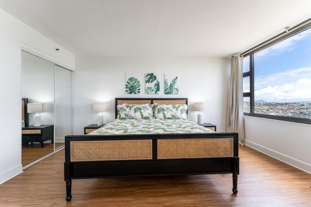 Waikiki Banyan W-Ocean Views With Free Parking! Apartment Honolulu Exterior photo